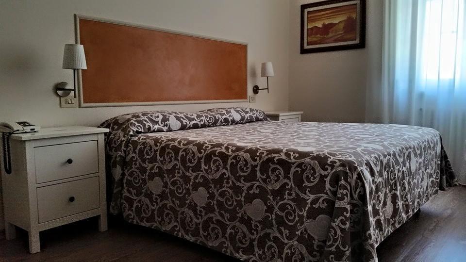Hotel Stipino Lucca Cameră foto